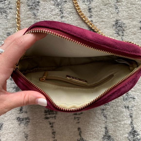 Maroon velvet purse - Picture 4 of 5